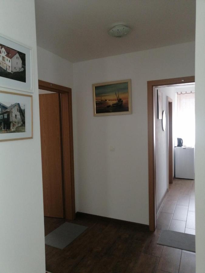 Appartamento Sobe Pri Rozi Postumia Esterno foto