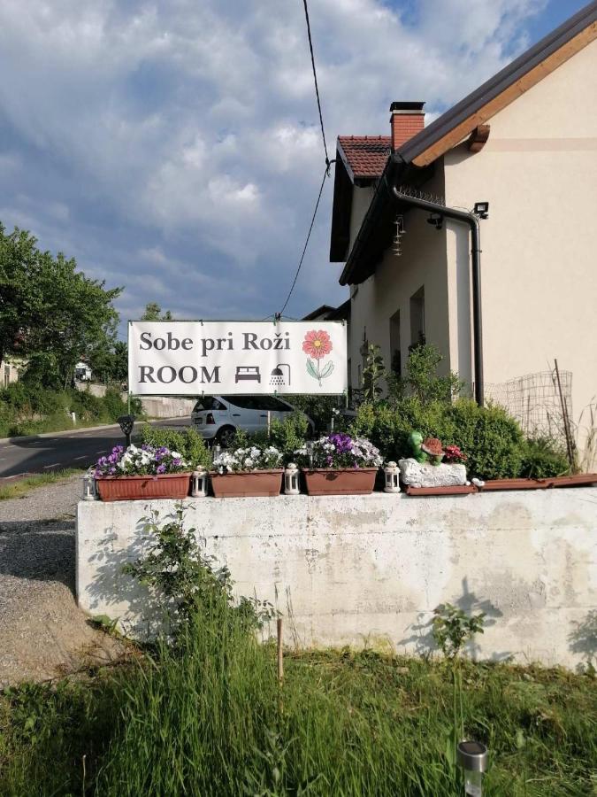 Appartamento Sobe Pri Rozi Postumia Esterno foto